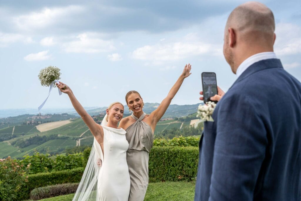 Coppia di sposi norvegesi per cerimonia simbolica in italia presso la torricella 040