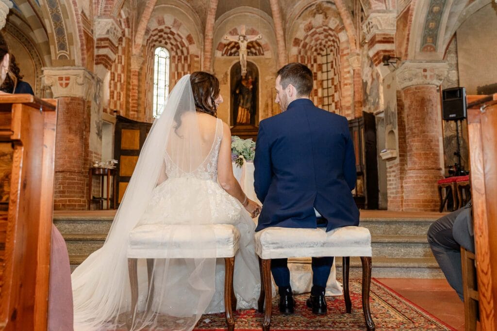 Matrimonio religioso con ricevimento festeggiato presso torre di batibo ad asti in piemonte 037