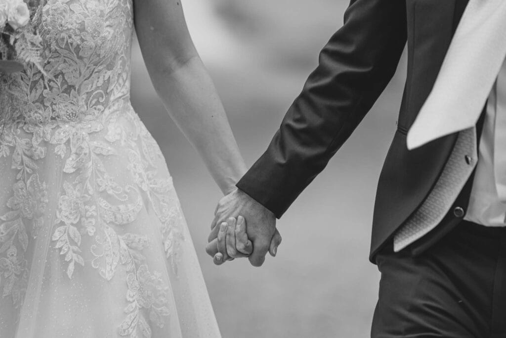 Matrimonio religioso con ricevimento festeggiato presso torre di batibo ad asti in piemonte 043