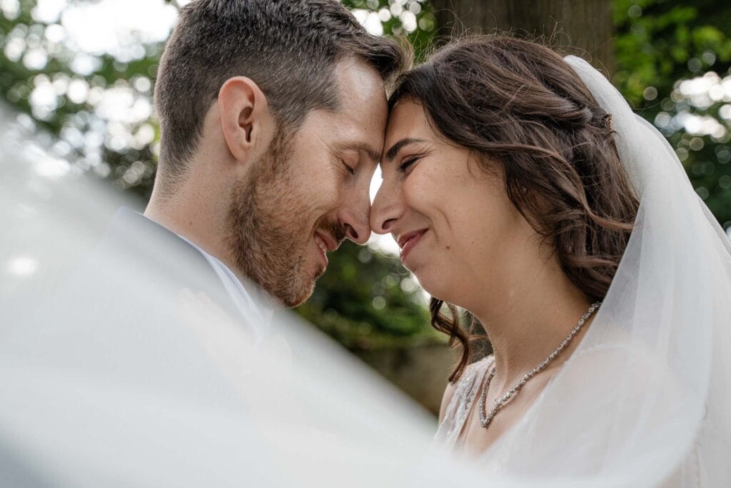 Matrimonio religioso con ricevimento festeggiato presso torre di batibo ad asti in piemonte 047