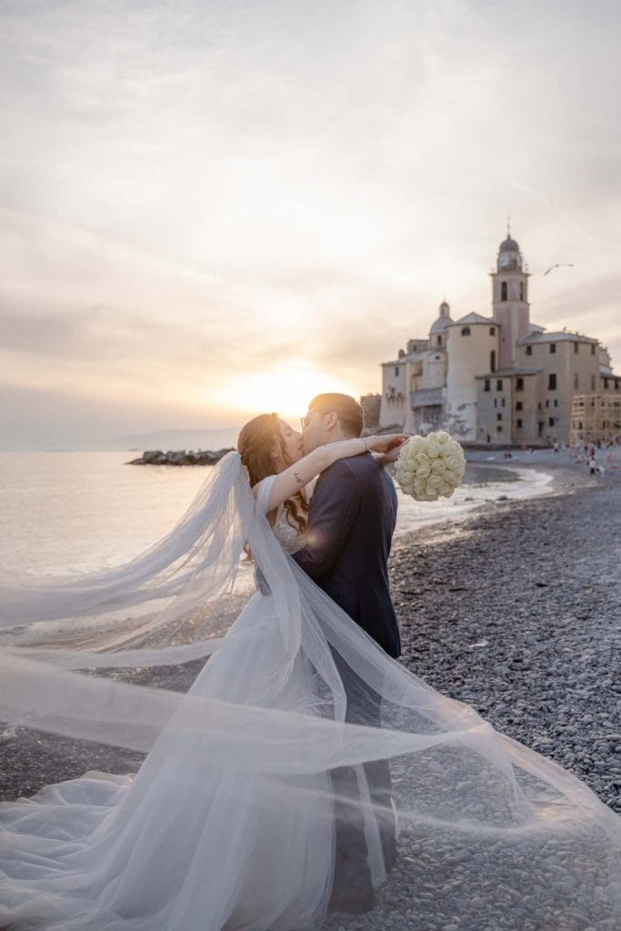 Servizio fotografico di matrimonio postmatrimoniale al mare in liguria camoglie studio fotografico yelley photography torino 079